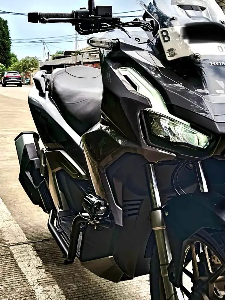 For Sale : HONDA ADV 160 ABS (SUPERB!)
