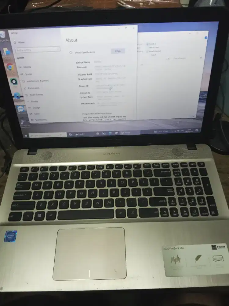 Asus Vivobook Max
