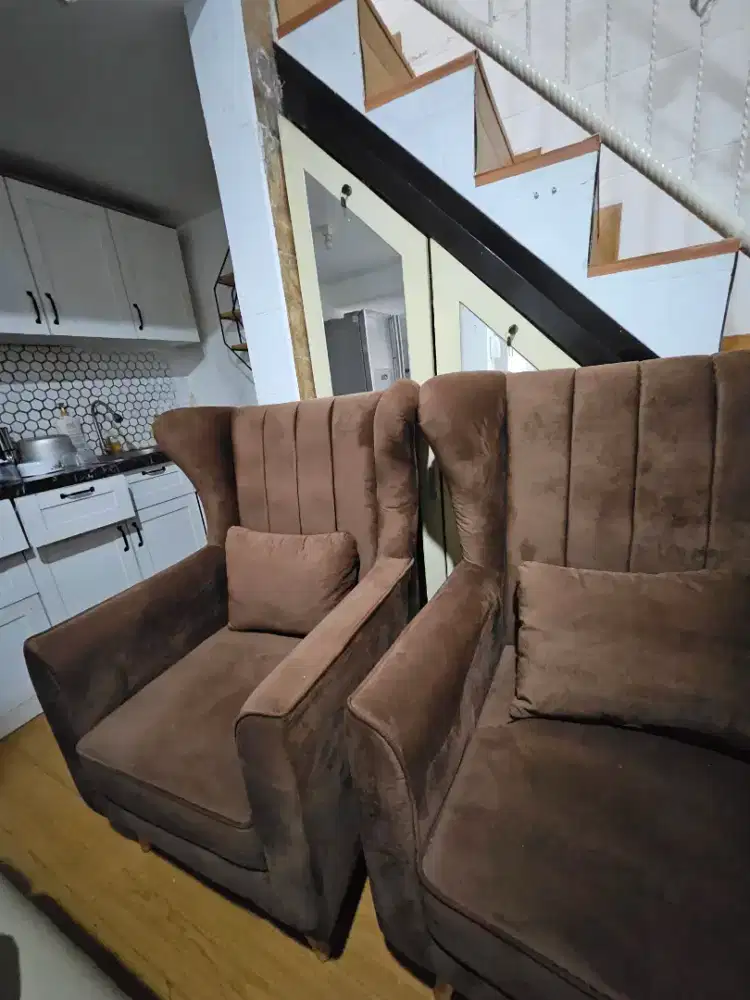 Sofa Garis coklat Beludru cantik