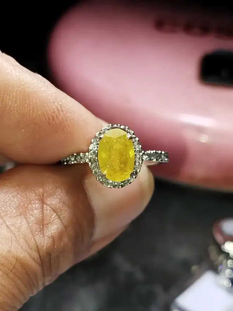 CINCIN NATURAL YELLOW SAPPHIRE CEYLON SRILANKA PLUS MEMO