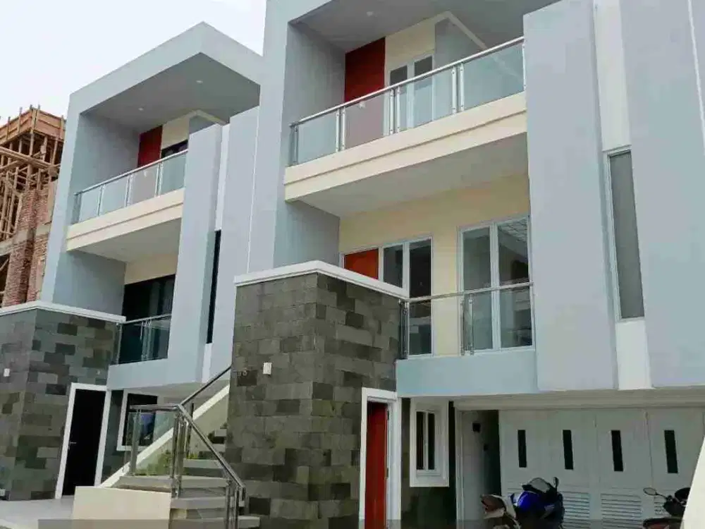 Dijual Rumah 3 Lantai Dekat Toll Desari Limo Depok