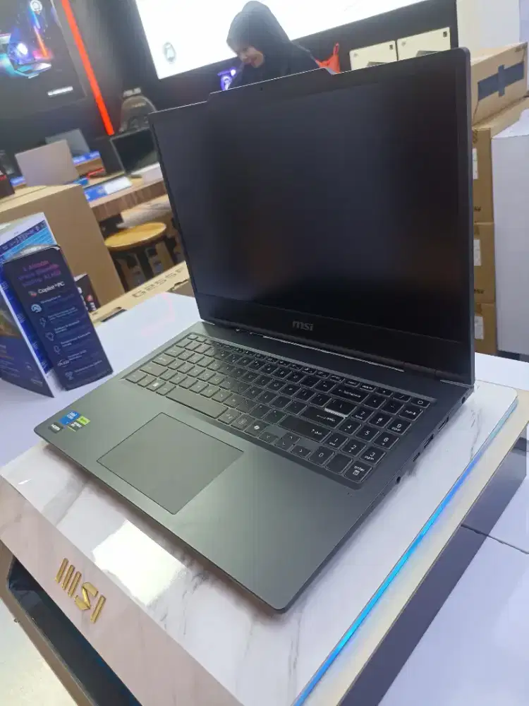 Laptop MSI bisa cicilan