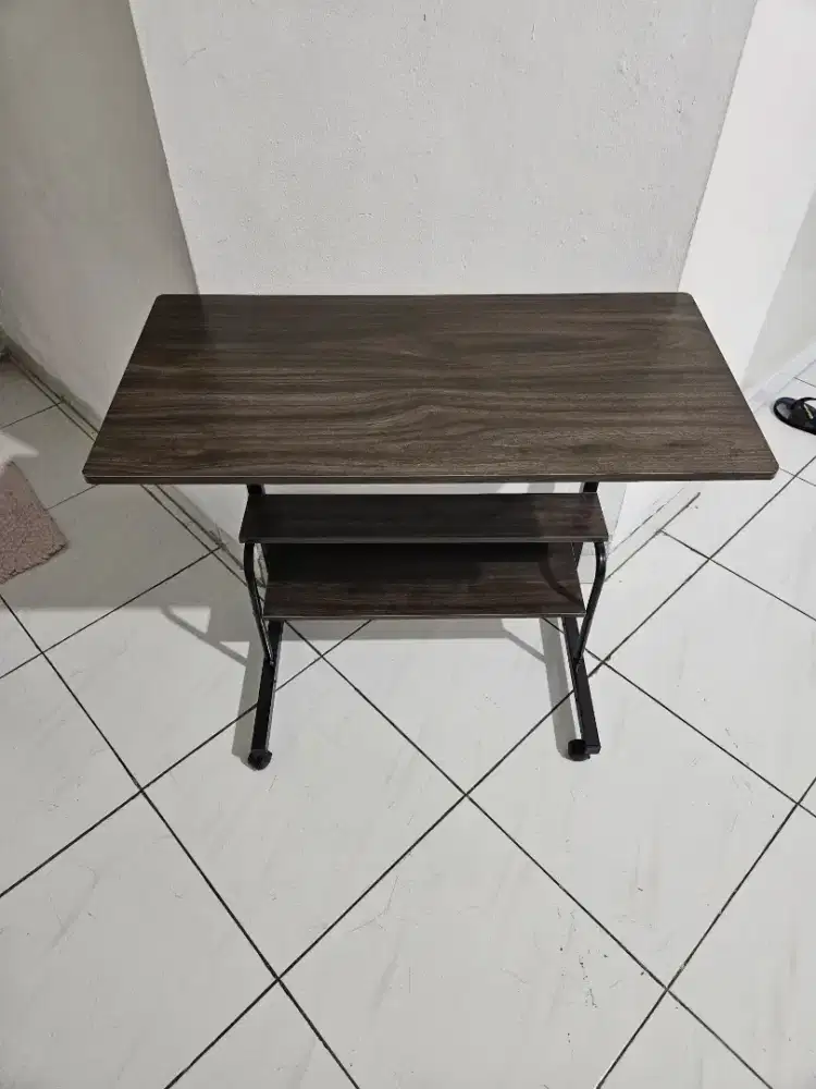 Dijual meja belajar kecil