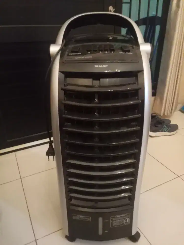Air cooler merk sharp