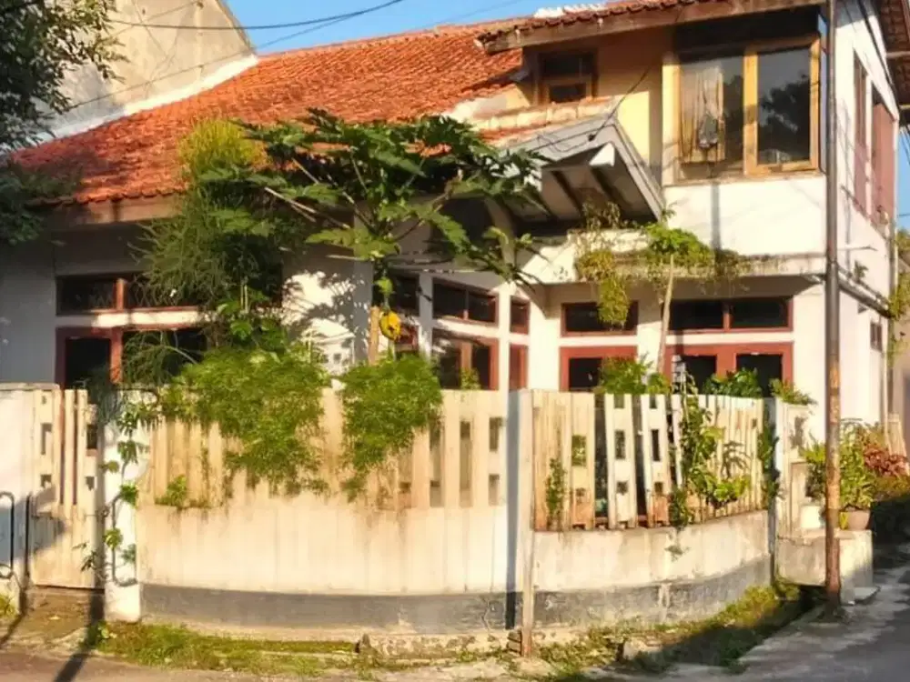 DIJUAL RUMAH HOOK PERLU RENOV MARGAHAYU RAYA BANDUNG