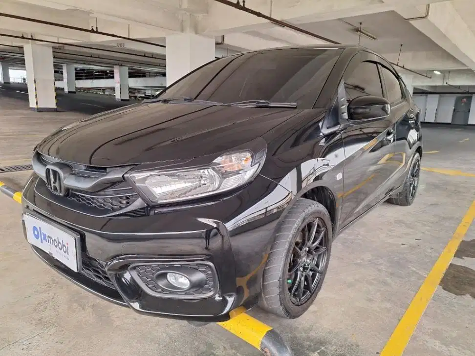 DP RENDAH Honda Brio Satya 1.2 E Bensin-AT 2023 FAZS