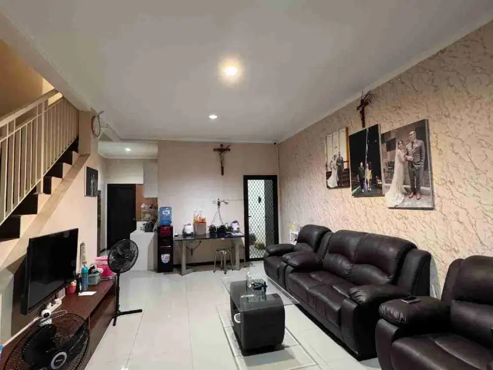 SIAP HUNI SEMI FURNISH RUMAH TERAWAT LEBAK DIJUAL