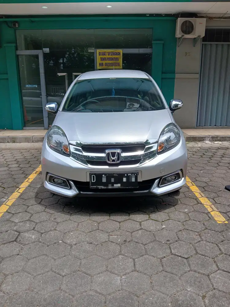 Dp. 3 jt Honda Mobilio 1.5 E Prestige AT / Matic 2015