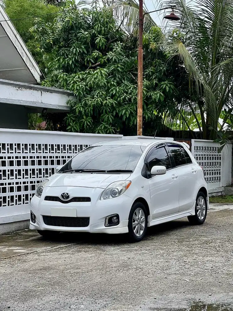 Yaris E Matic 2012