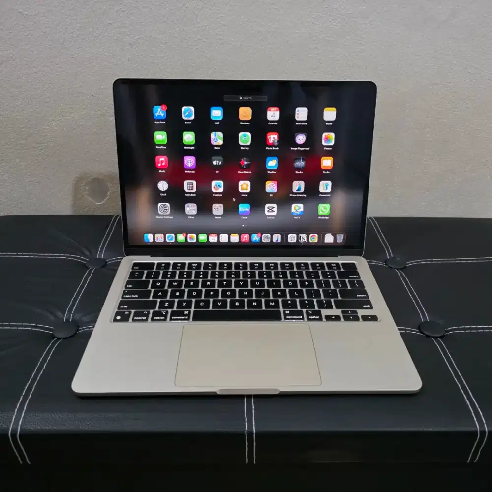 Macbook Air M3 13 inch 8/256 GB Ibox