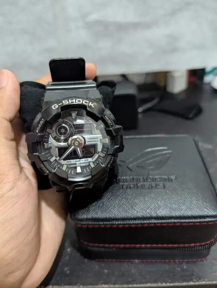 Casio G Shock GA 710 x ROG Limited Edition