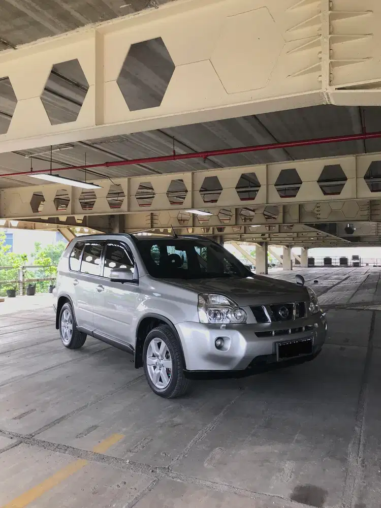 Nissan X-Trail 2011 Bensin
