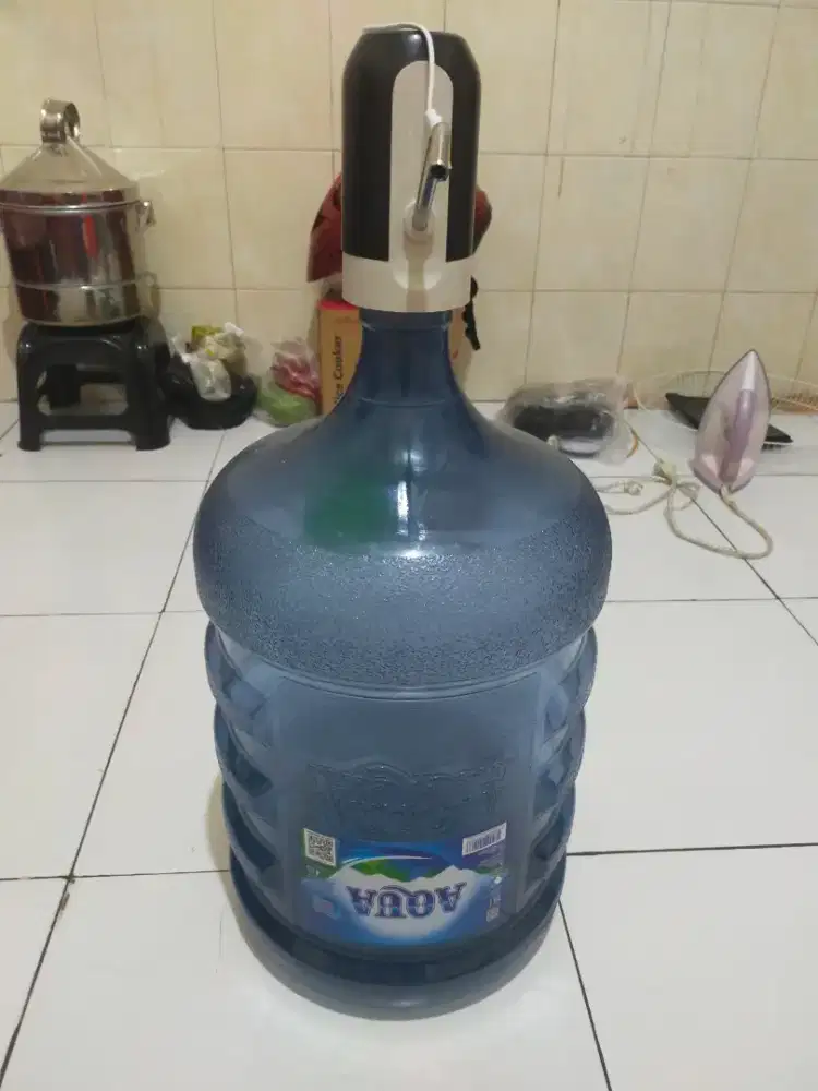Galon aqua plus pompa