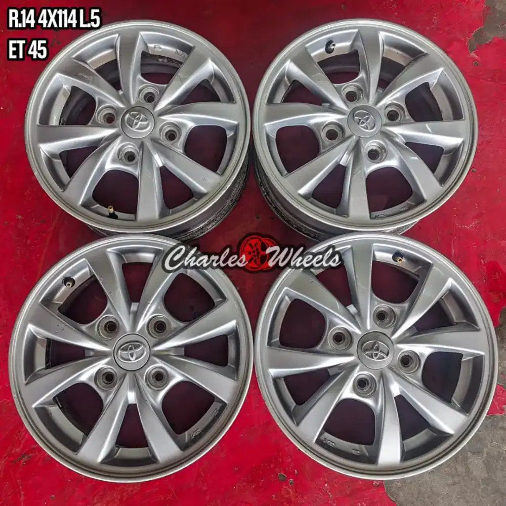 Jual velg oem avanza r14 4x114,3