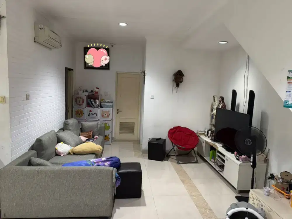DIJUAL RUMAH 2 LANTAI  UK 7X15 DI PURI MANSION ,JAKARTA BARA