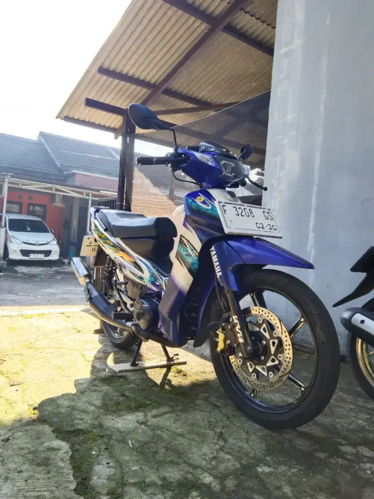 YAMAHA F1ZR  TAHUN 2005