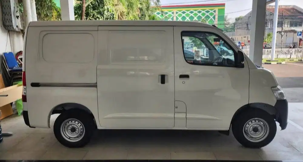 Blind Van Bulanan Lepas Kunci