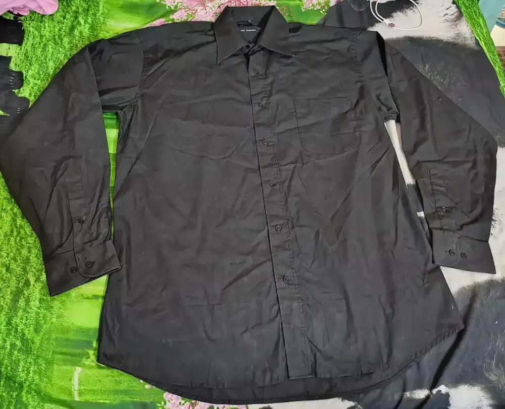 Kemeja branded prelov Yves Dorsey size XXL full.black