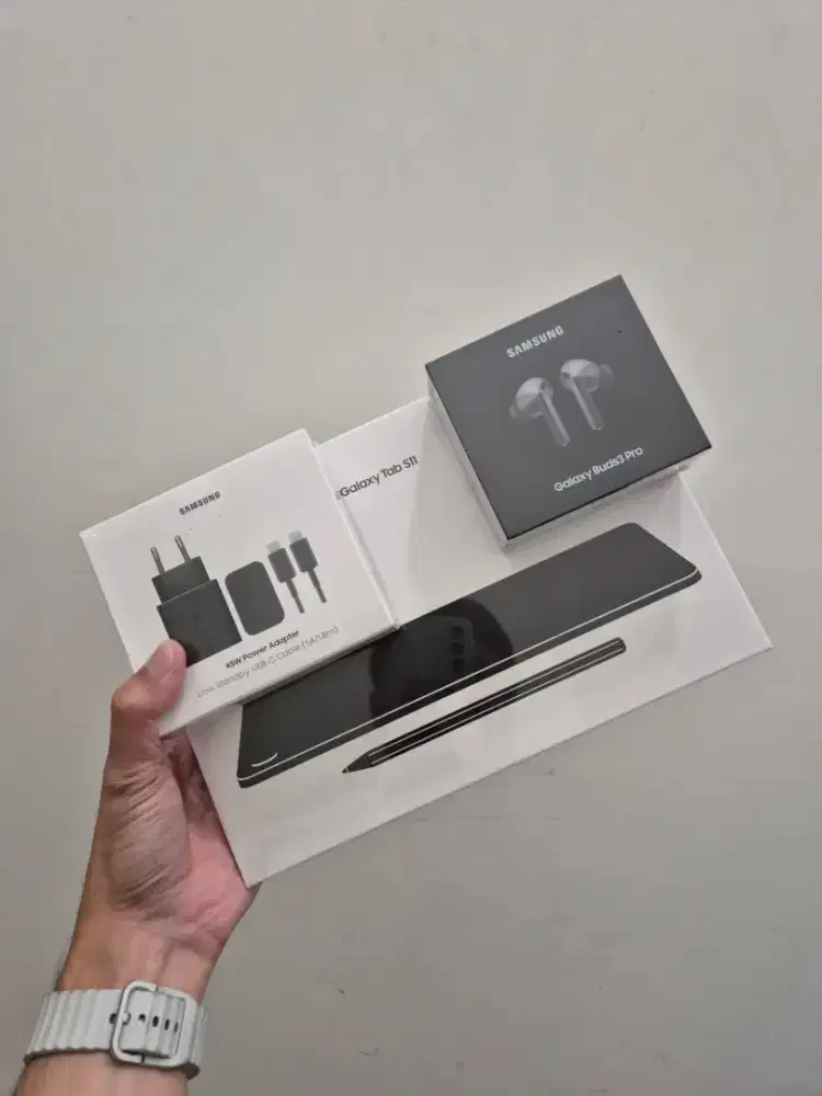 SAMSUNG GALAXY TAB S11 SERIES