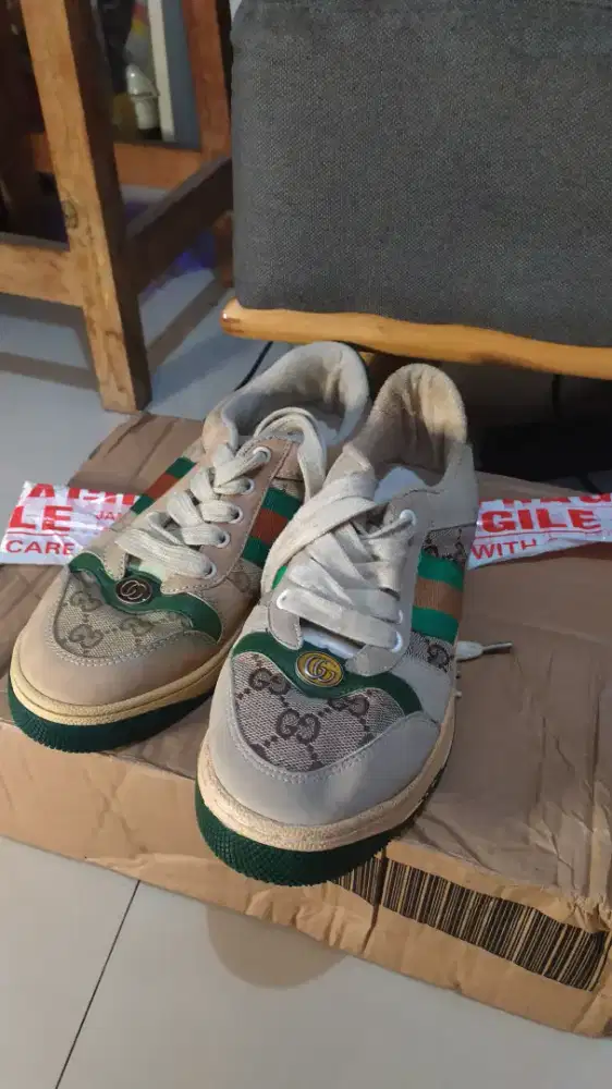 Sepatu gucci uk 37