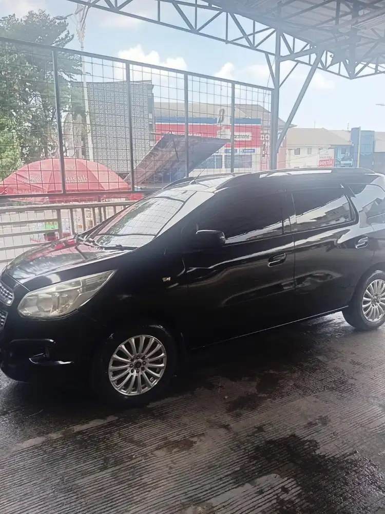 Chevrolet Spin 2013 Bensin