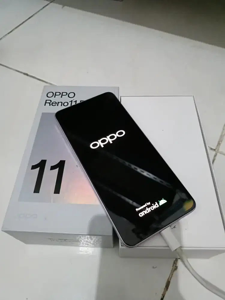 Oppo Reno 11F 5G ram 8/256gb Ex resmi mulus Minus, restart (murah)