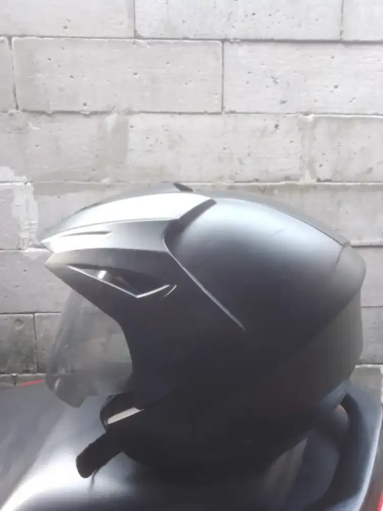 Helm Yamaha Ori hitam polos 90% layak pakai