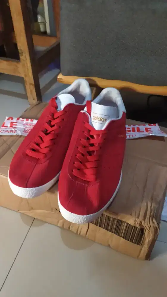 Sepatu Adidas Topanga uk 40