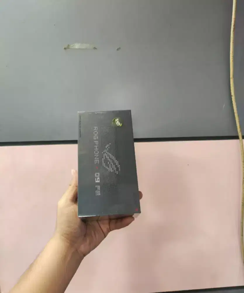 Asus ROG FE 12/256gb New
