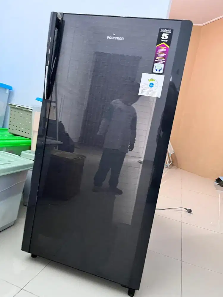 DIJUAL CEPAT KULKAS POLYTRON