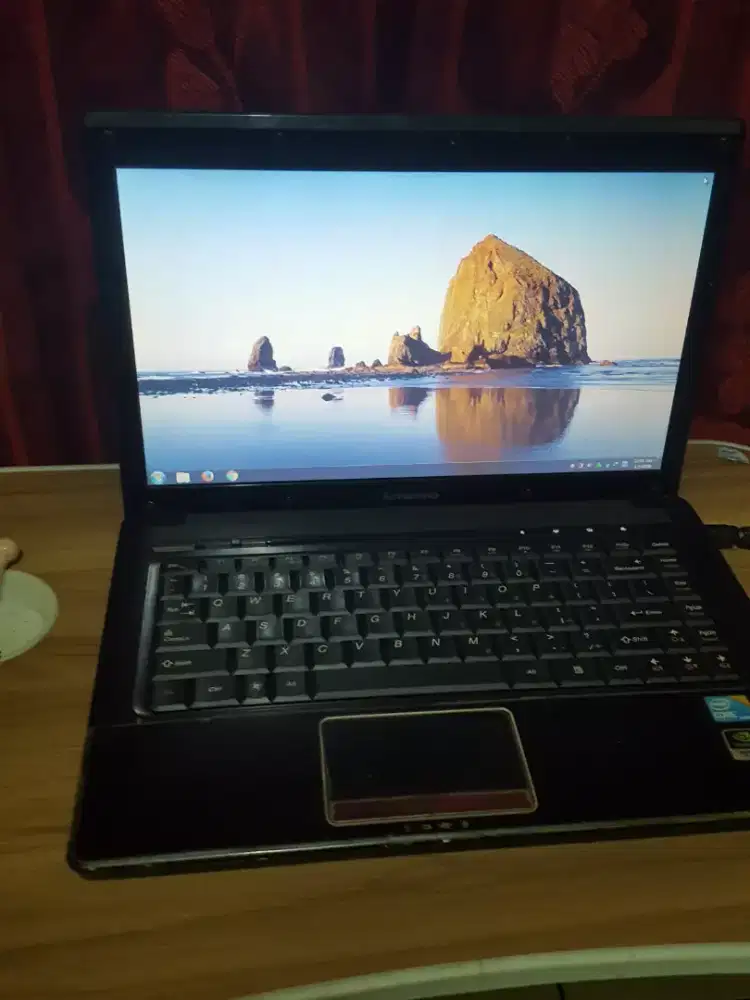 Laptop lenovo 14 inc core i3 ,vga 1 gb,memory 4 gb hardis 500 gb mnus
