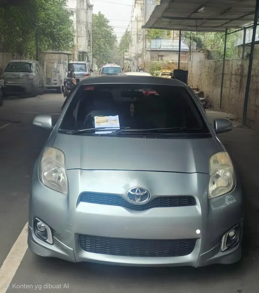 Toyota Yaris 2012 Bensin