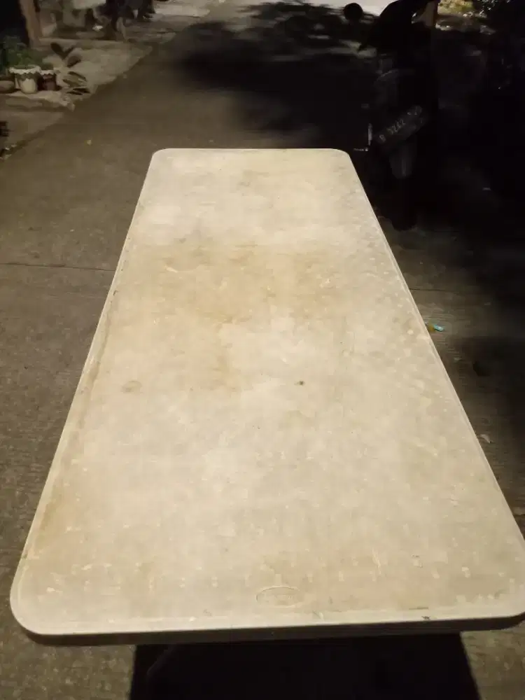 Meja lipat krisbow