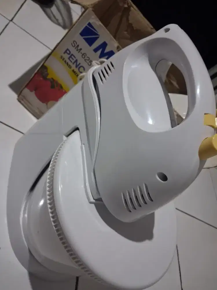 Mixer buat aduk adonan