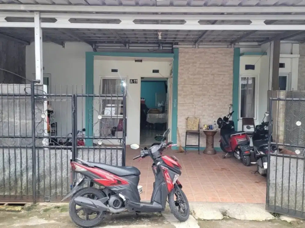 Rumah terawat di D'Green mandalajati Bandung timur