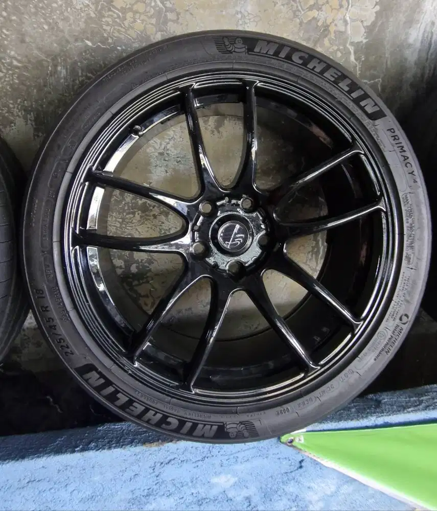 Velg Work Emotion CR Kiwami R18x8 PCD 5x114,3 + Ban Michelin Primacy 4
