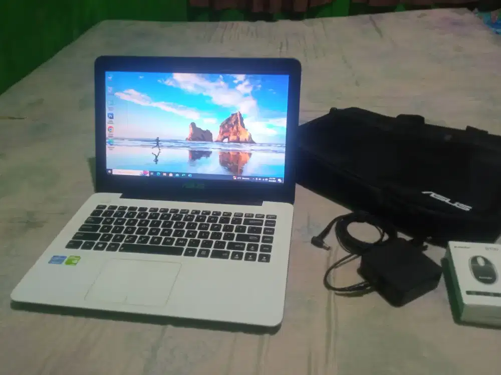 Asus X455L Core i3 Dobel Vga