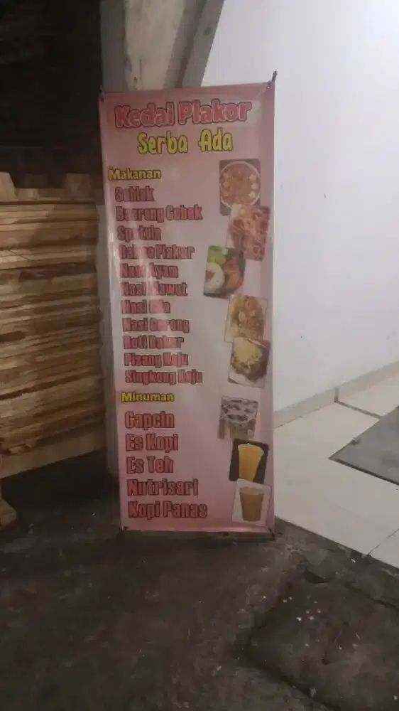 Pekerja di warkop