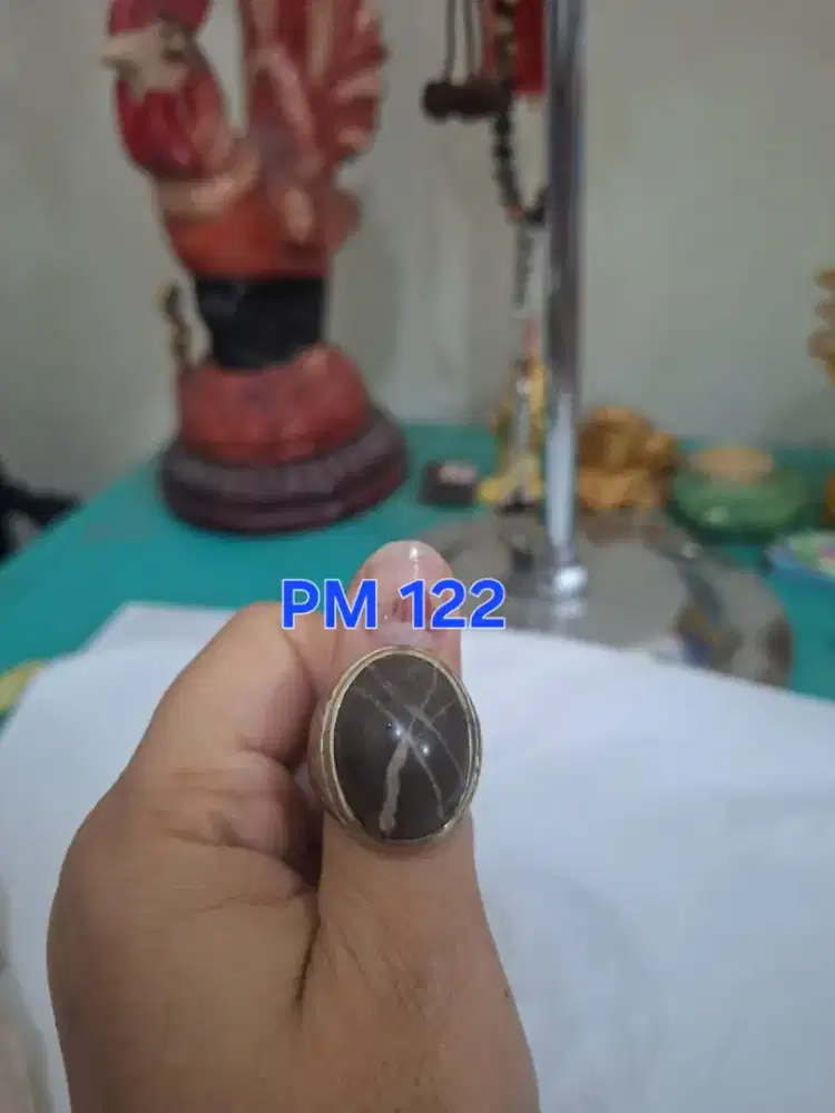 Batu cincin tapak jalak 
Hitam garis perak 
Pm 122 cincin laki laki 
R