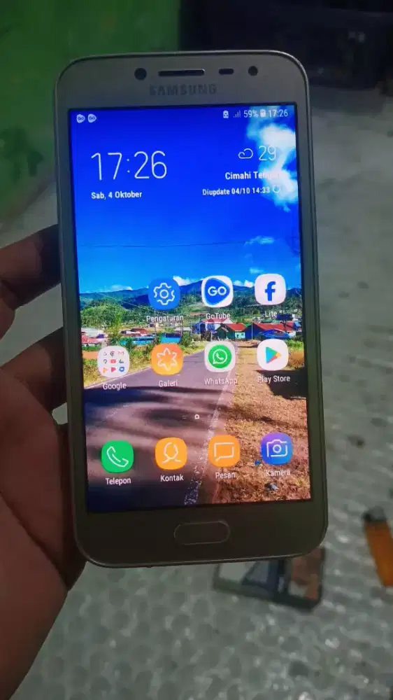 Samsung galaxy J2 pro 4G layar 5 inchi mulus
