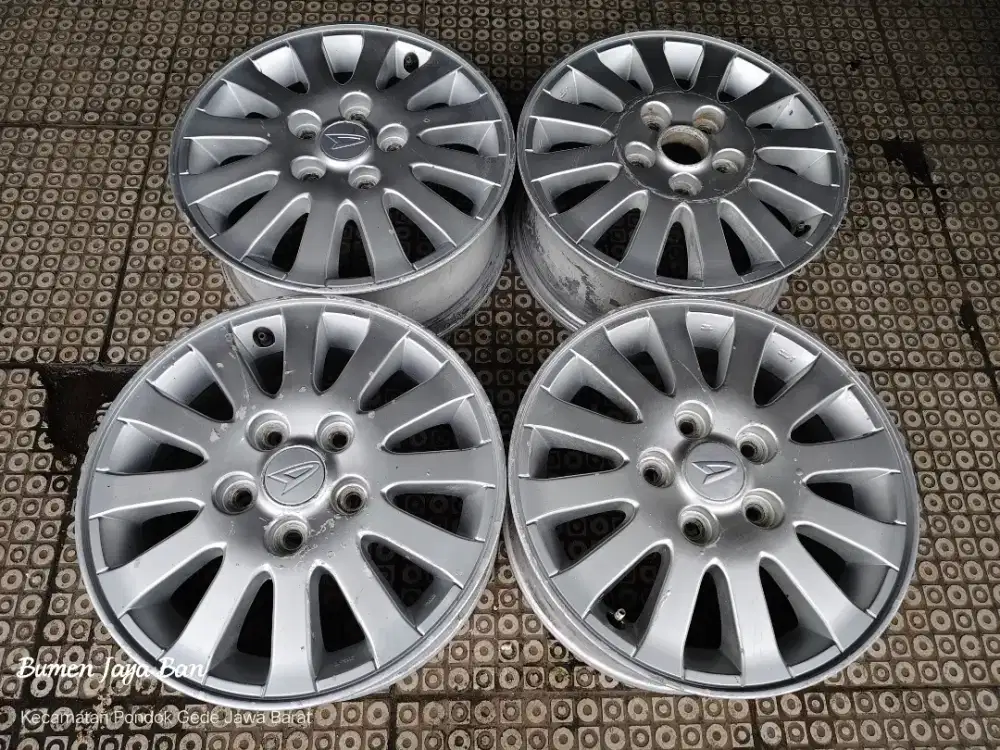 Velg oem Daihatsu Luxio R15 5x114 new carry apv luxio granmax ertiga