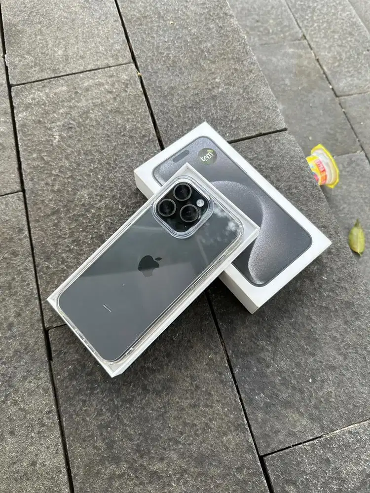 iPhone 15pm 256 iBox black titanium