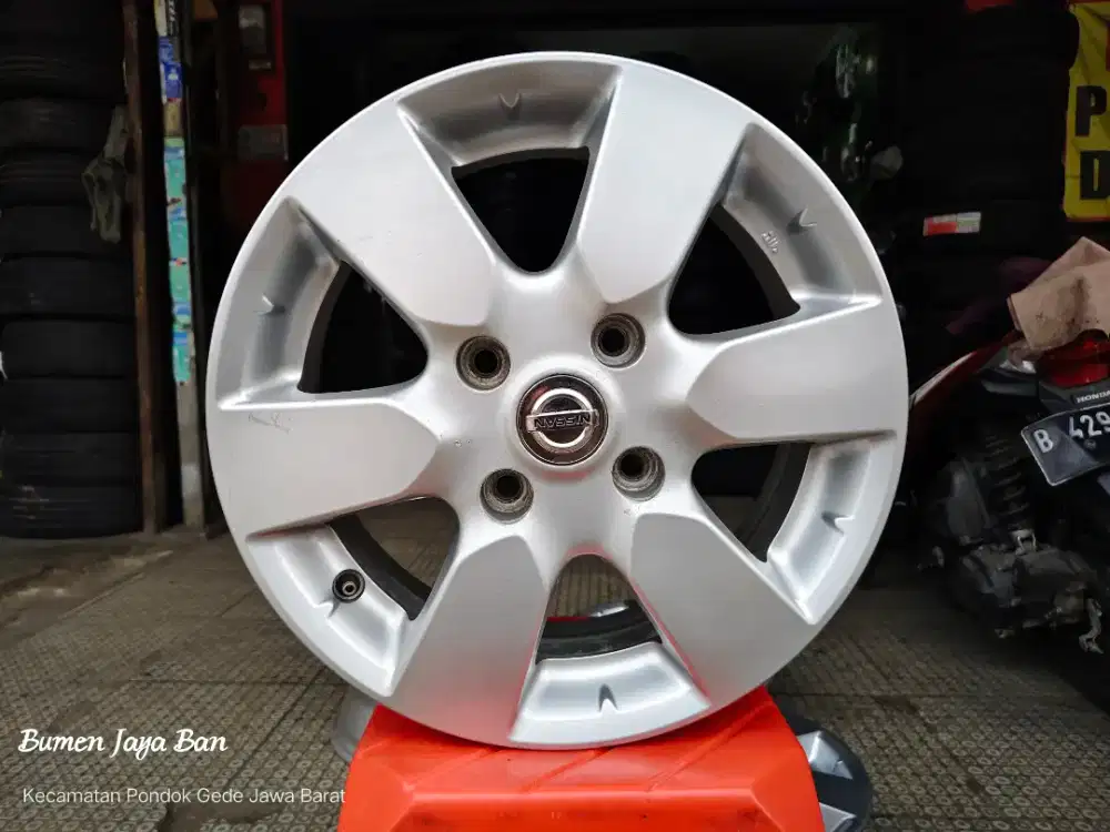 Velg oem Nissan Grand livina R15 pcd 4x114 avanza evalia xenia kijang