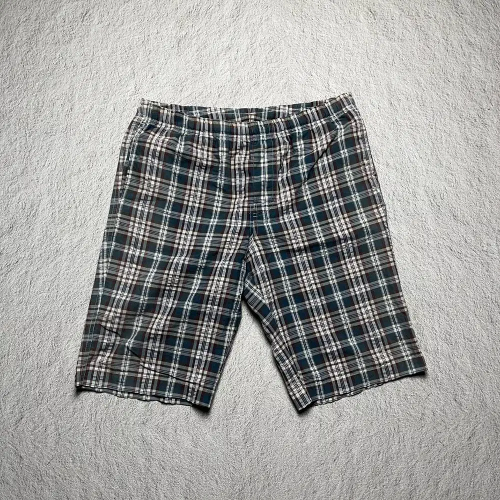 SHORT PANTS UNIQLO PLAID CELANA PENDEK TARTAN ORIGINAL