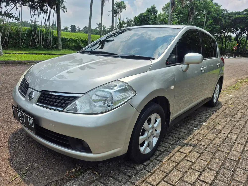 Nissan Latio 2008 Bensin