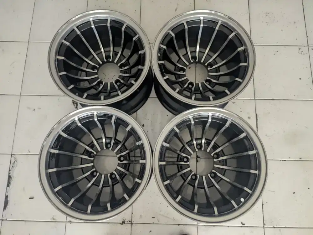 R15 Cobra L10 inch PCD 5x139 Mulus
