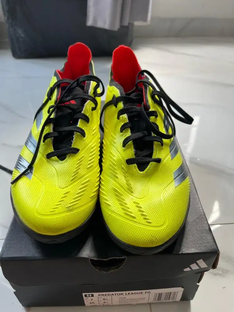 sepatu futsal dan minisoccer adidas predator