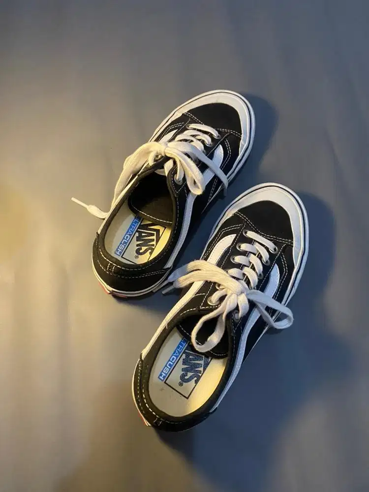 Sepatu Vans old skool black white classic original