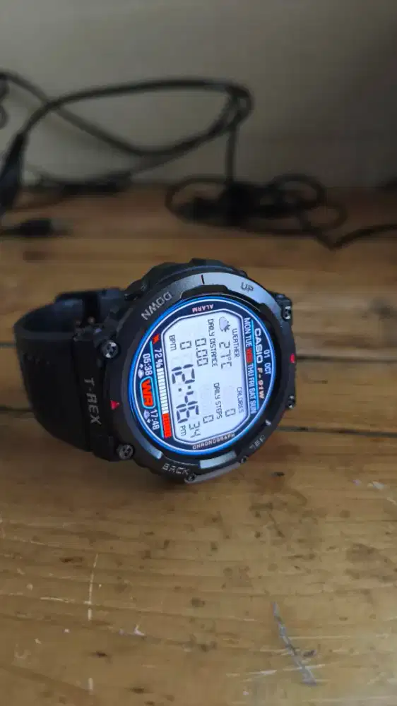 Jam Tangan Amazfit T-Rex 2 Second 
Kondisi 92%, dus buku komplit
