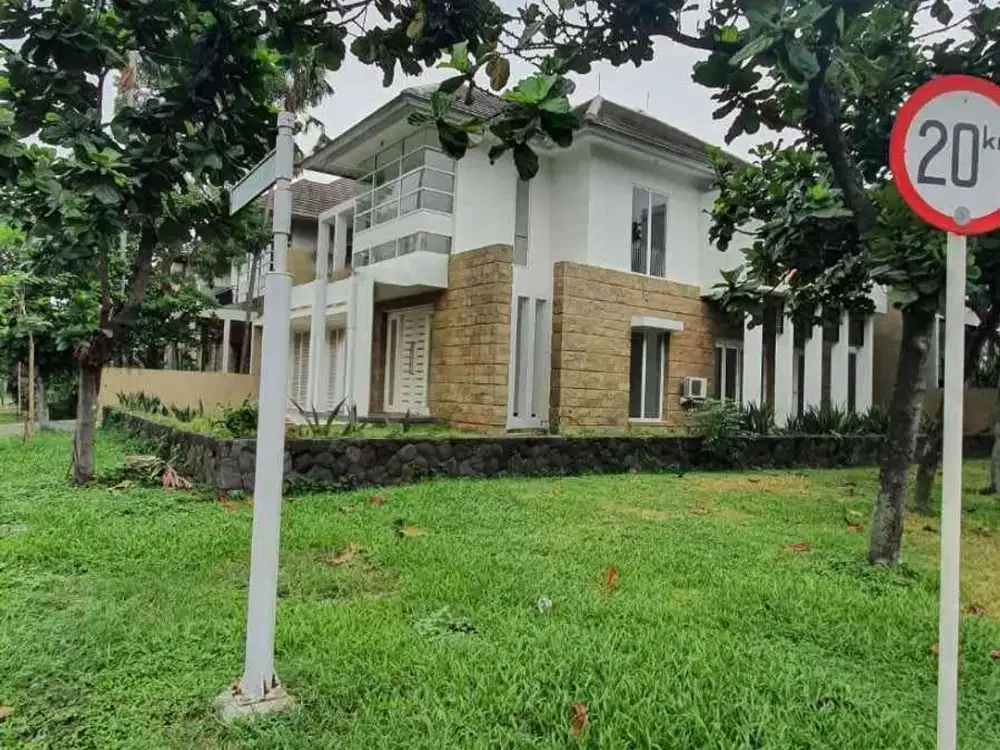 Rumah Diamond Hill Citraland Surabaya